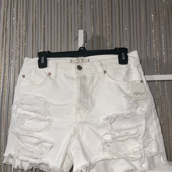 Free People | We The Free | Optic White Distressed Denim Shorts, Size 27 Waist - Picture 6 of 8